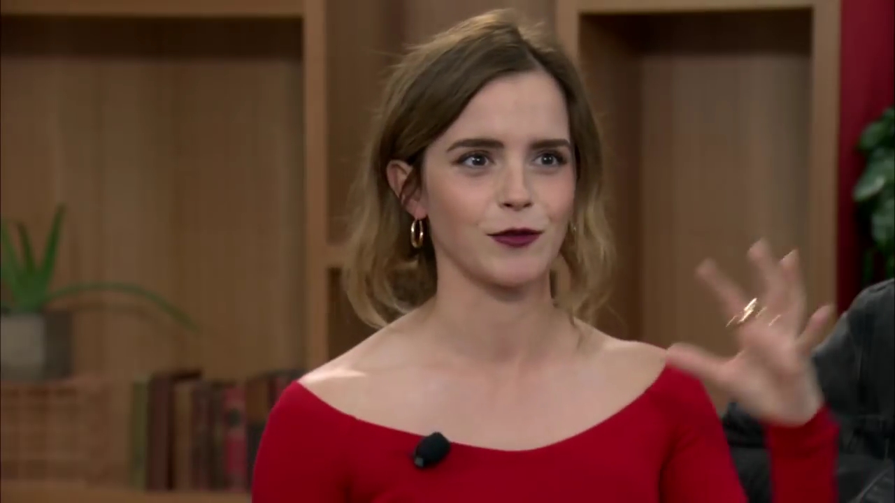 EmmaWatsonFan-dot-nl_TheCircle-TwitterQandA0784.jpg