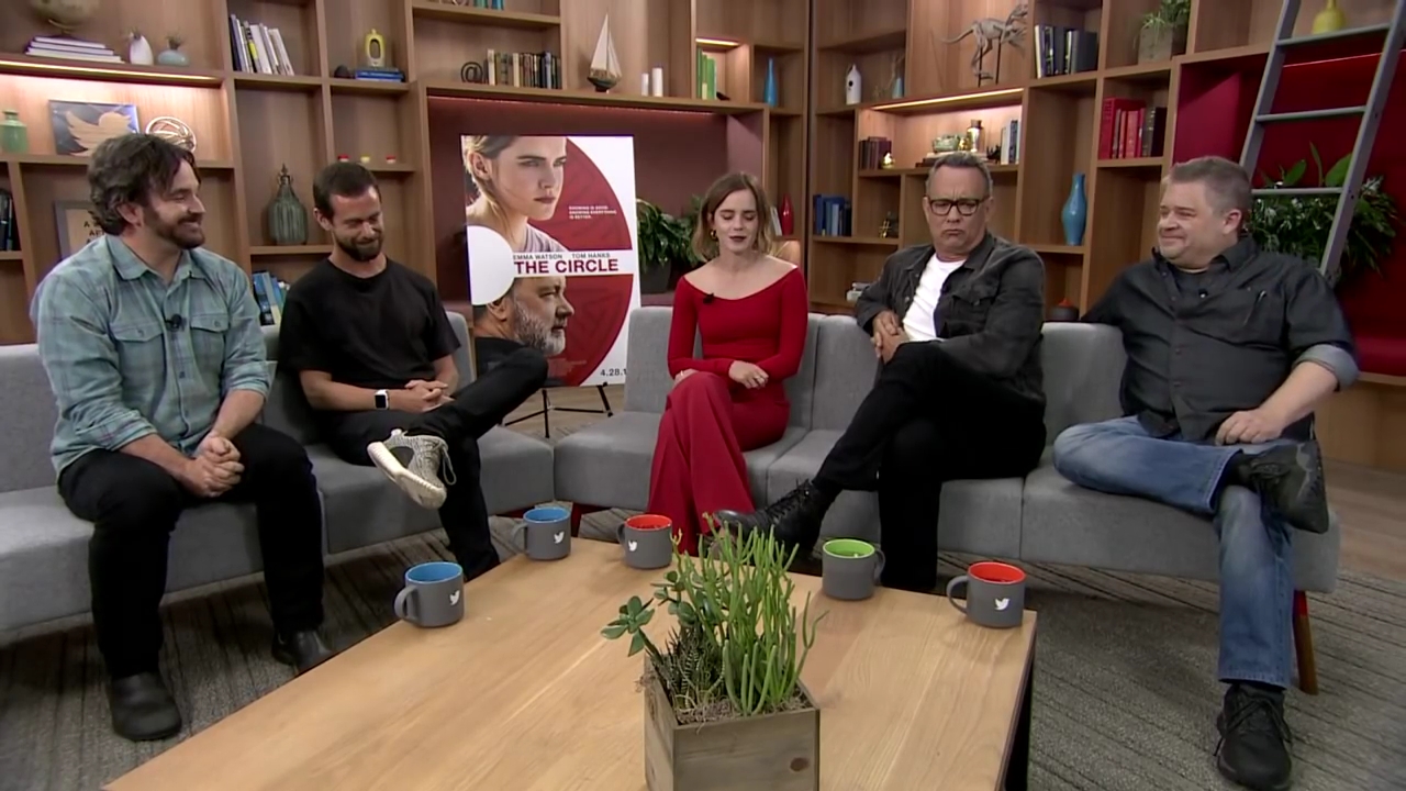 EmmaWatsonFan-dot-nl_TheCircle-TwitterQandA0800.jpg
