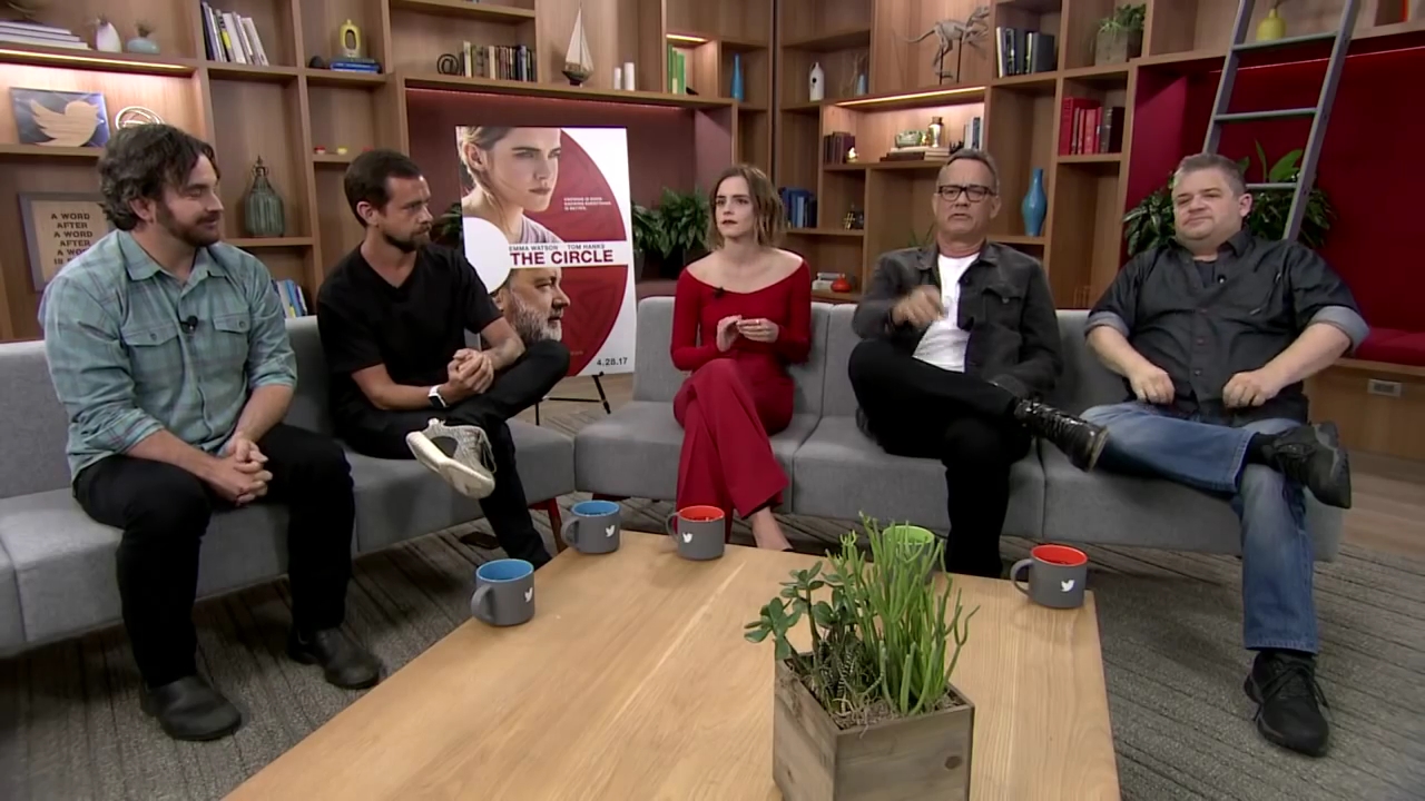 EmmaWatsonFan-dot-nl_TheCircle-TwitterQandA0901.jpg
