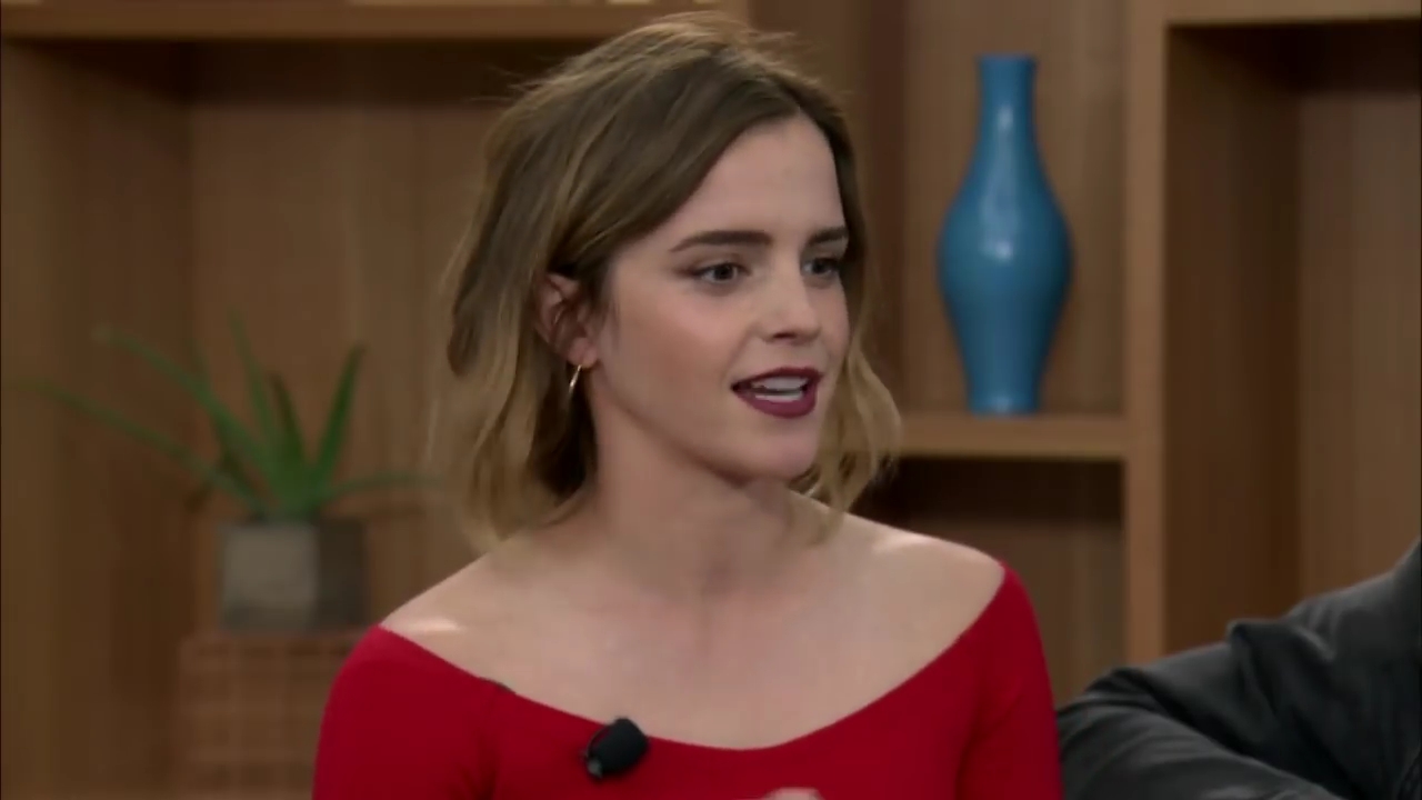 EmmaWatsonFan-dot-nl_TheCircle-TwitterQandA2163.jpg