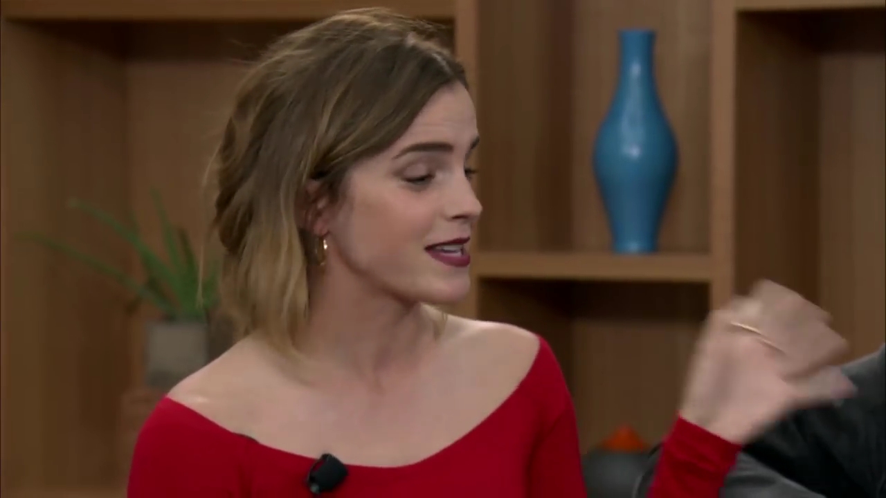 EmmaWatsonFan-dot-nl_TheCircle-TwitterQandA2175.jpg