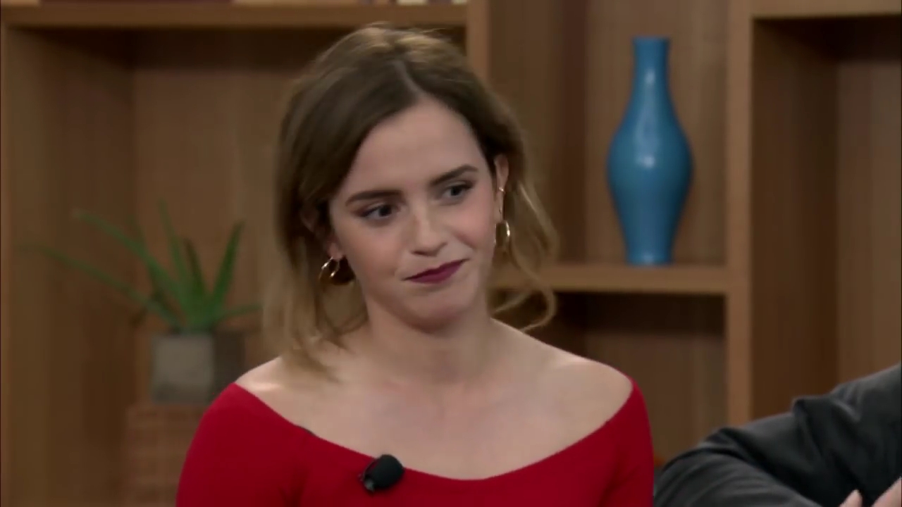 EmmaWatsonFan-dot-nl_TheCircle-TwitterQandA2187.jpg