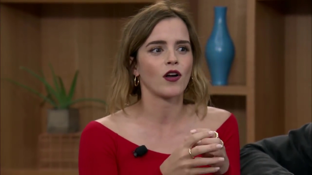 EmmaWatsonFan-dot-nl_TheCircle-TwitterQandA2304.jpg