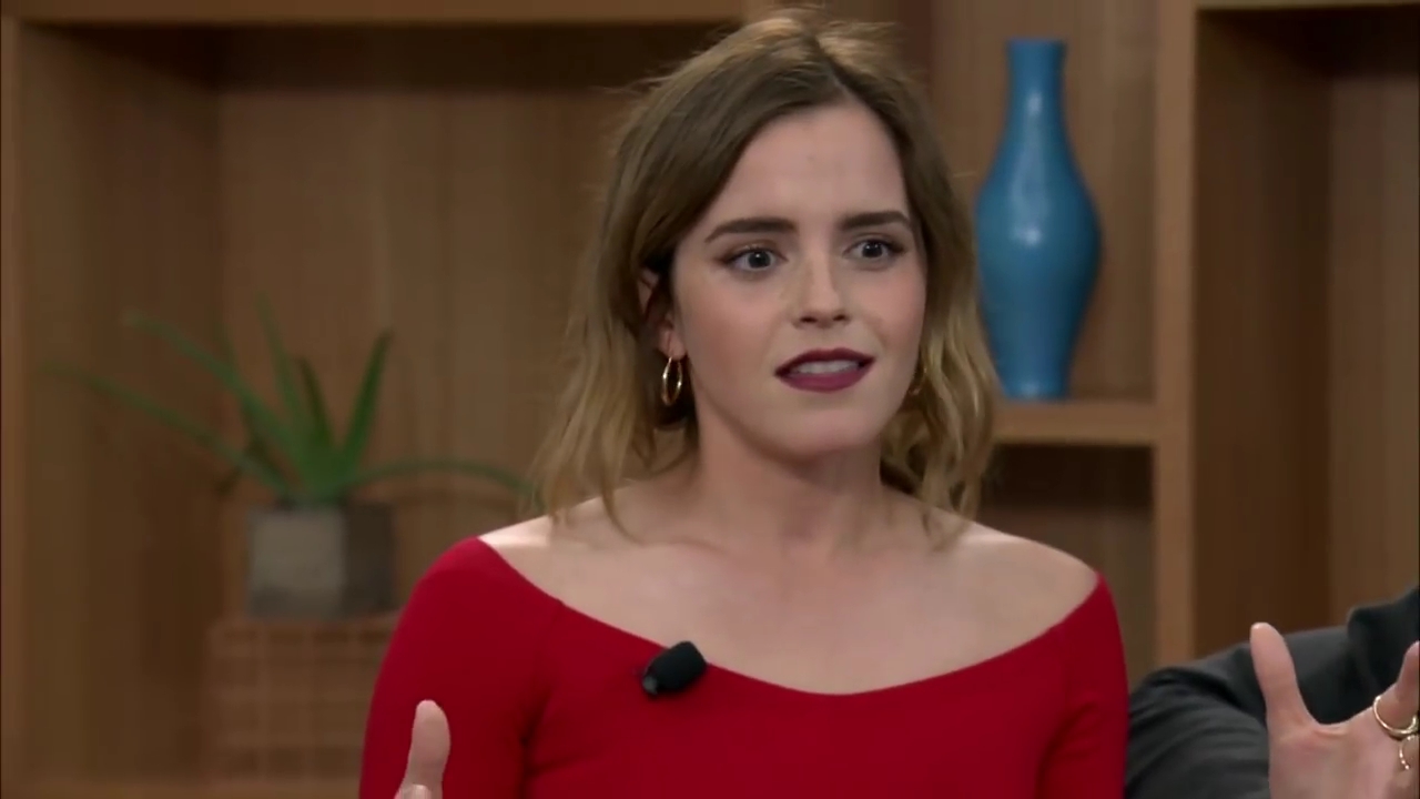 EmmaWatsonFan-dot-nl_TheCircle-TwitterQandA2305.jpg