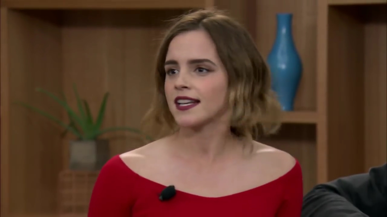 EmmaWatsonFan-dot-nl_TheCircle-TwitterQandA2306.jpg