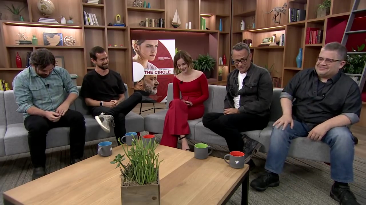 EmmaWatsonFan-dot-nl_TheCircle-TwitterQandA2402.jpg