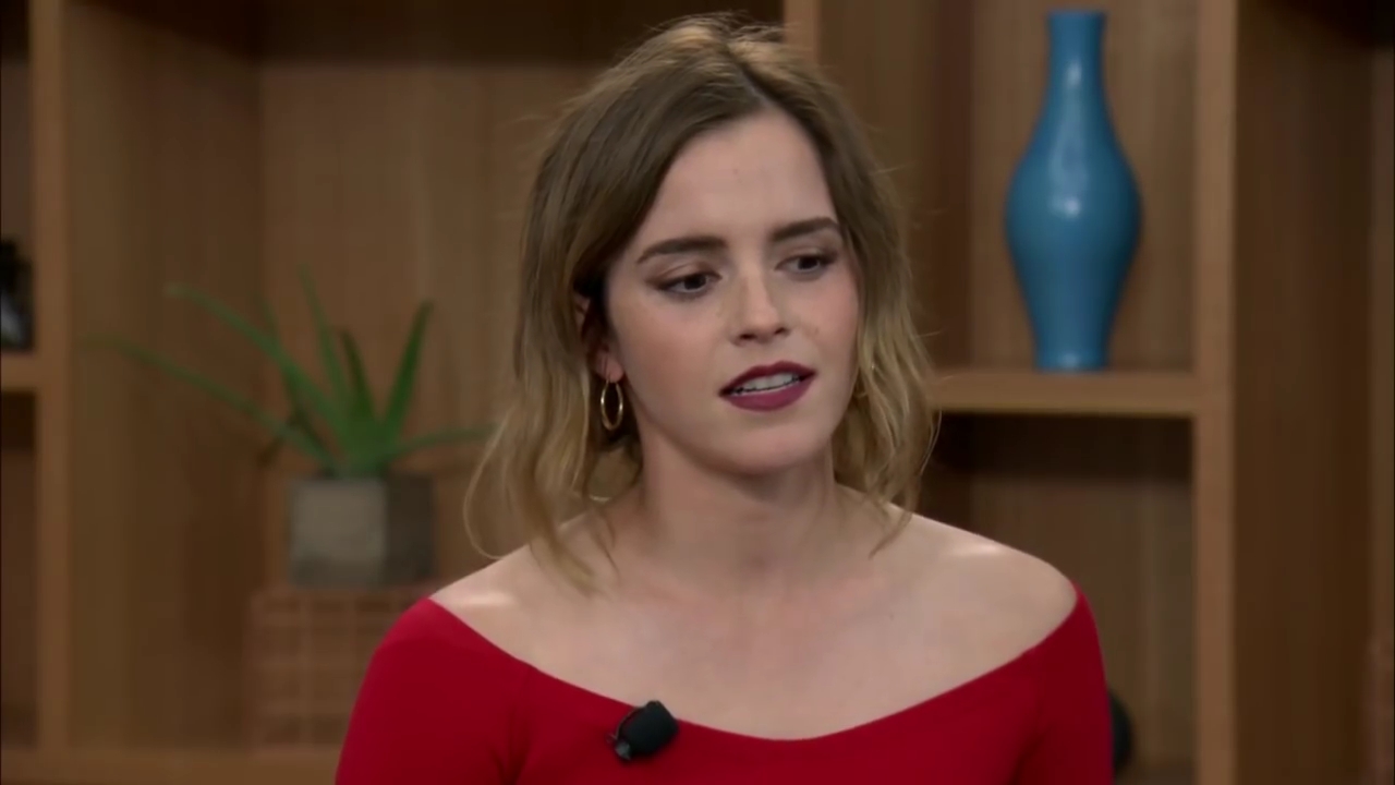 EmmaWatsonFan-dot-nl_TheCircle-TwitterQandA2743.jpg