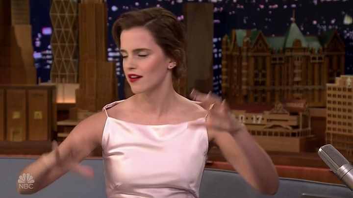 EmmaWatsonFan-dot-NL_24april2017TheTonightShowWithJimmyFallon0281.jpg