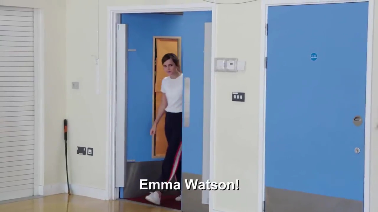 EmmaWatsonFan-dot-NL_2018HockeyFutures0036.jpg EmmaWatsonFan-dot-NL_2018HockeyFutures0036.jpg