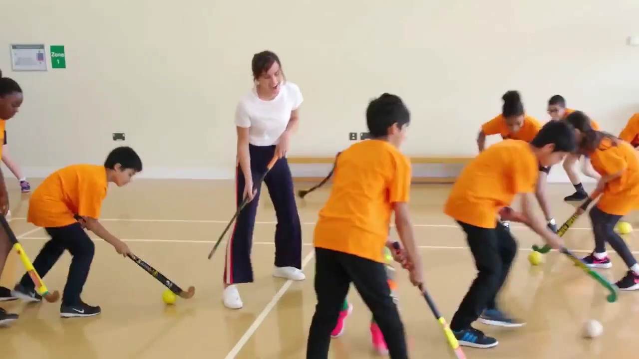 EmmaWatsonFan-dot-NL_2018HockeyFutures0094.jpg EmmaWatsonFan-dot-NL_2018HockeyFutures0094.jpg