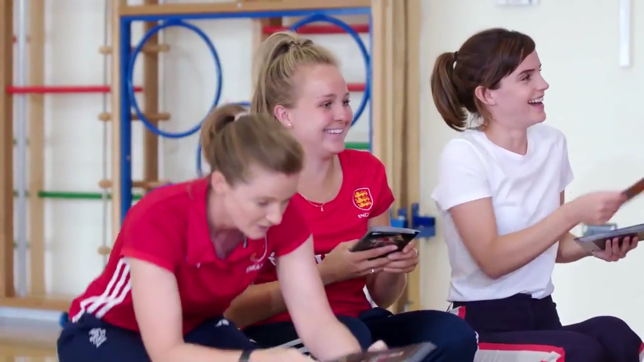 EmmaWatsonFan-dot-NL_2018HockeyFutures0274.jpg EmmaWatsonFan-dot-NL_2018HockeyFutures0274.jpg