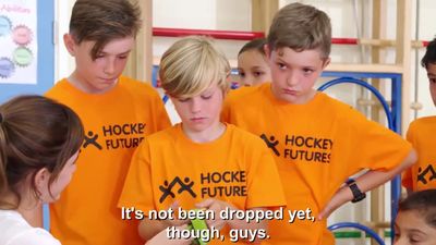 EmmaWatsonFan-dot-NL_2018HockeyFutures0250.jpg