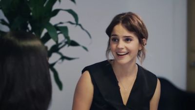 EmmaWatsonFan-dot-NL_2018OurSharedShelfWithRupiKaur2521.jpg