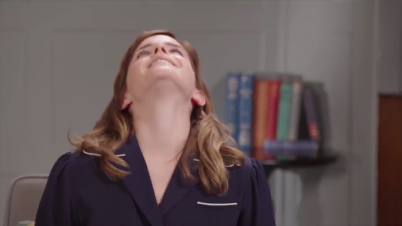 EmmaWatsonFan-dot-nl_OurSharedShelfwithReniEddo-Lodge1696.jpg EmmaWatsonFan-dot-nl_OurSharedShelfwithReniEddo-Lodge1696.jpg