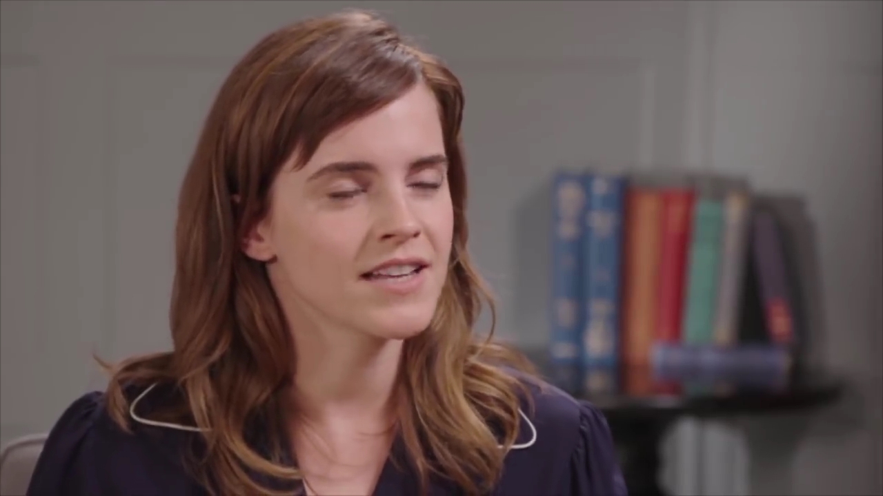 EmmaWatsonFan-dot-nl_OurSharedShelfwithReniEddo-Lodge1800.jpg EmmaWatsonFan-dot-nl_OurSharedShelfwithReniEddo-Lodge1800.jpg