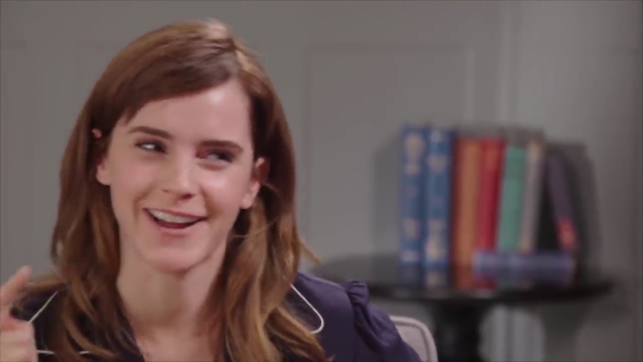 EmmaWatsonFan-dot-nl_OurSharedShelfwithReniEddo-Lodge1914.jpg EmmaWatsonFan-dot-nl_OurSharedShelfwithReniEddo-Lodge1914.jpg