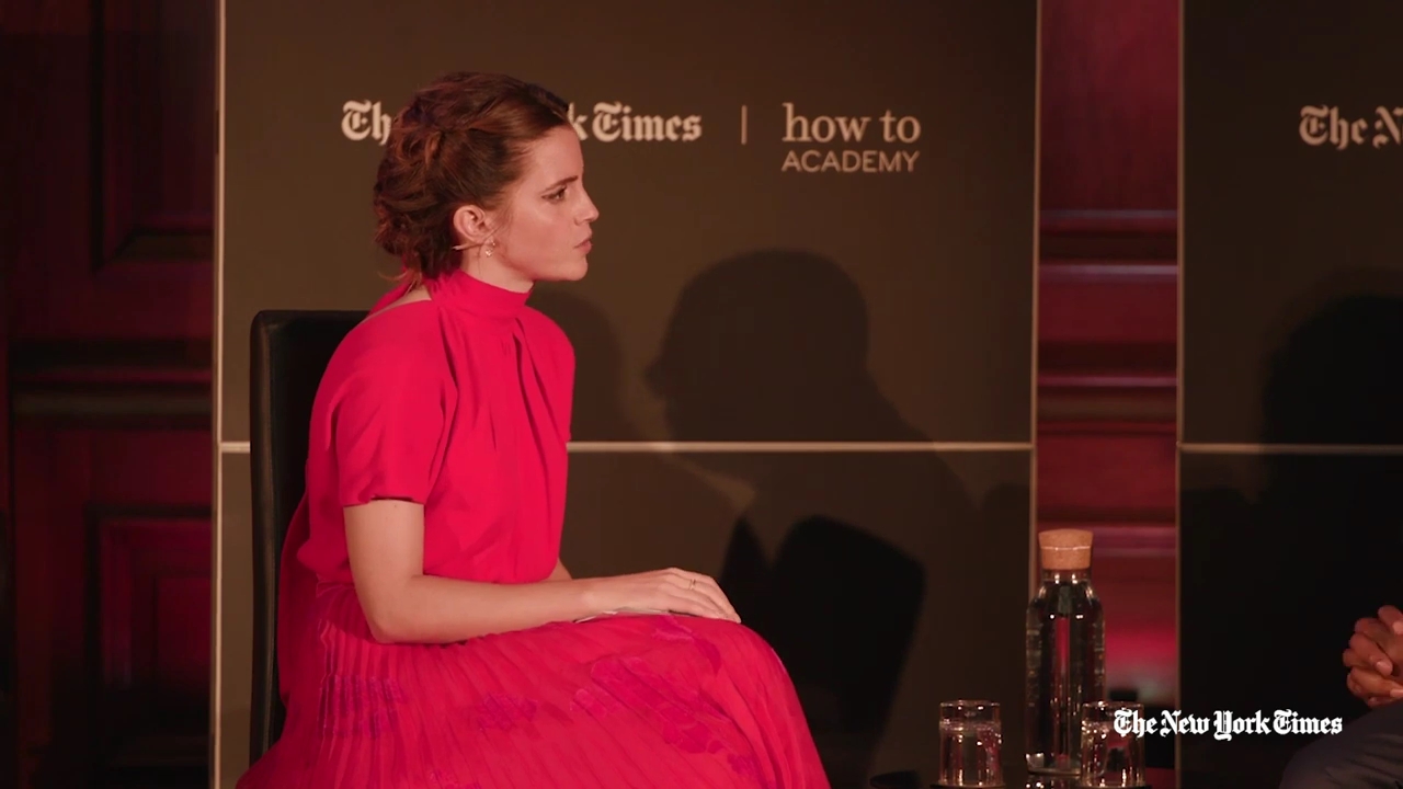 EmmaWatsonFan-dot-nl_2019HowToAcademy02310.jpg