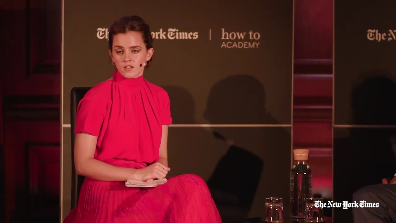 EmmaWatsonFan-dot-nl_2019HowToAcademy04064.jpg