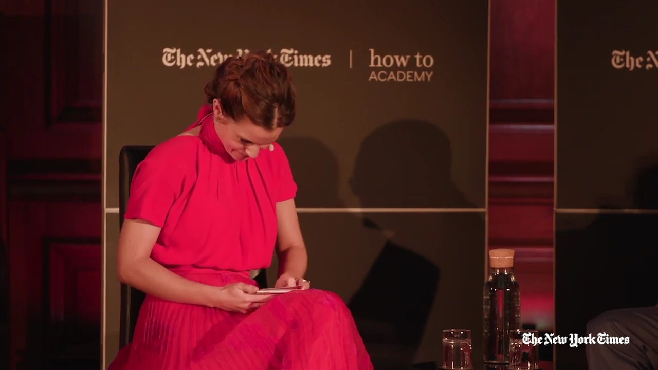 EmmaWatsonFan-dot-nl_2019HowToAcademy04145.jpg EmmaWatsonFan-dot-nl_2019HowToAcademy04145.jpg