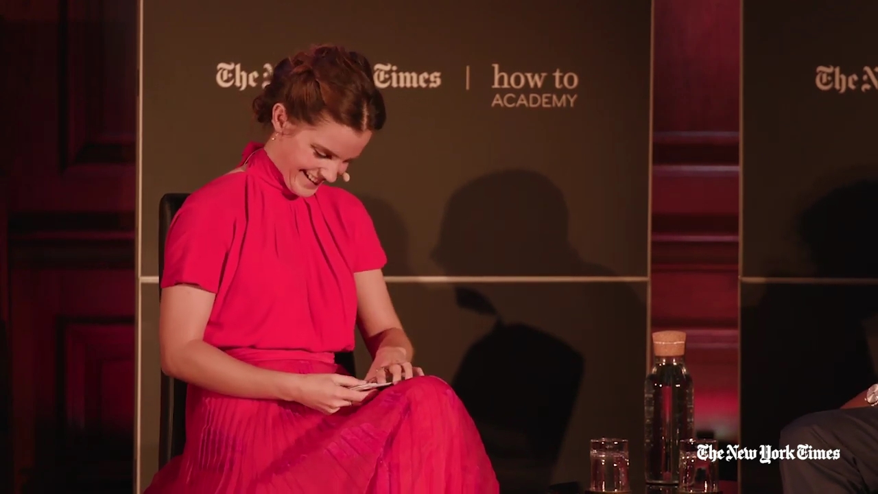 EmmaWatsonFan-dot-nl_2019HowToAcademy04548.jpg