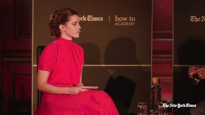 EmmaWatsonFan-dot-nl_2019HowToAcademy01296.jpg