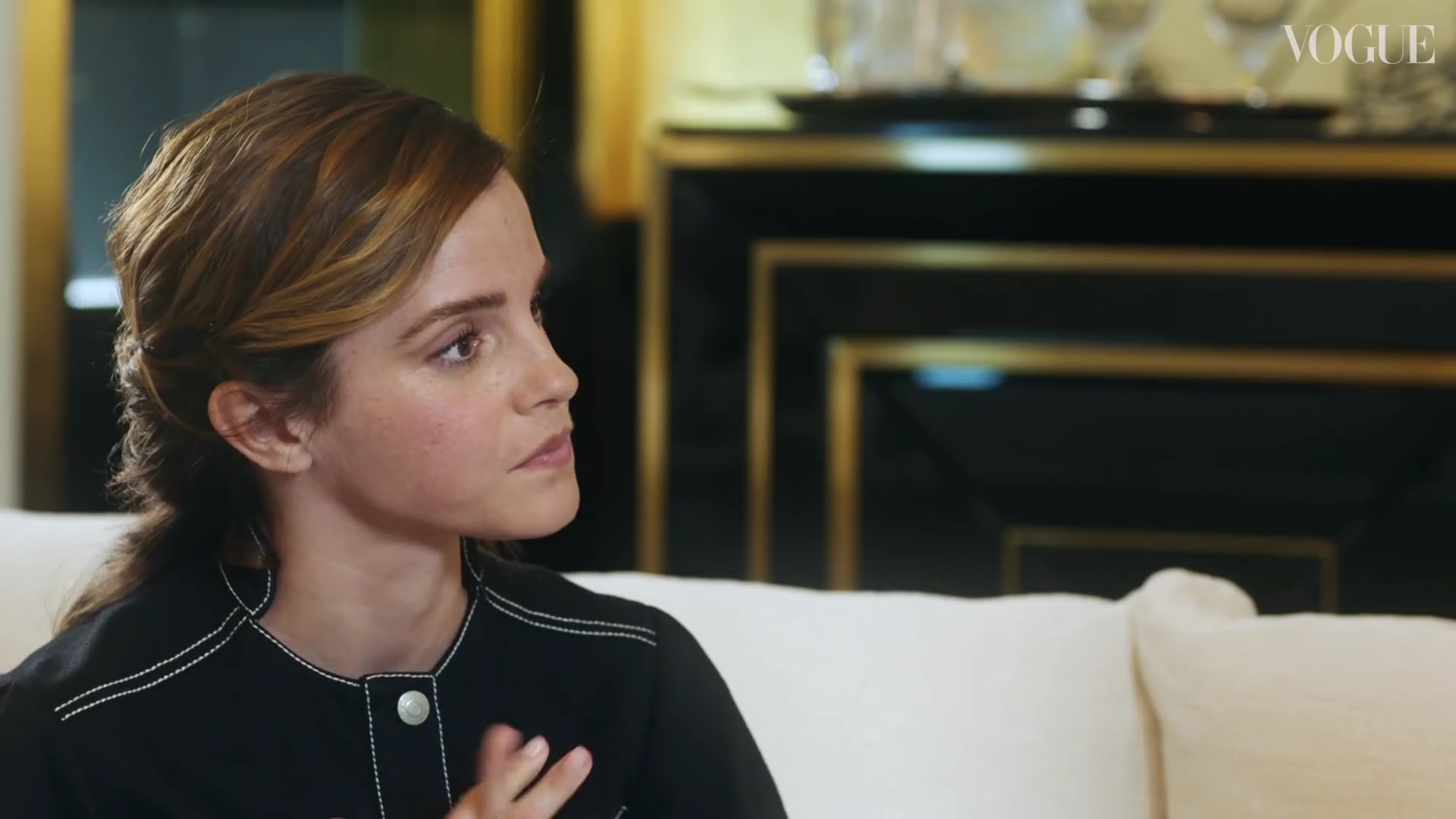 EmmaWatsonFan-dot-nl_2019VogueUK00419.jpg