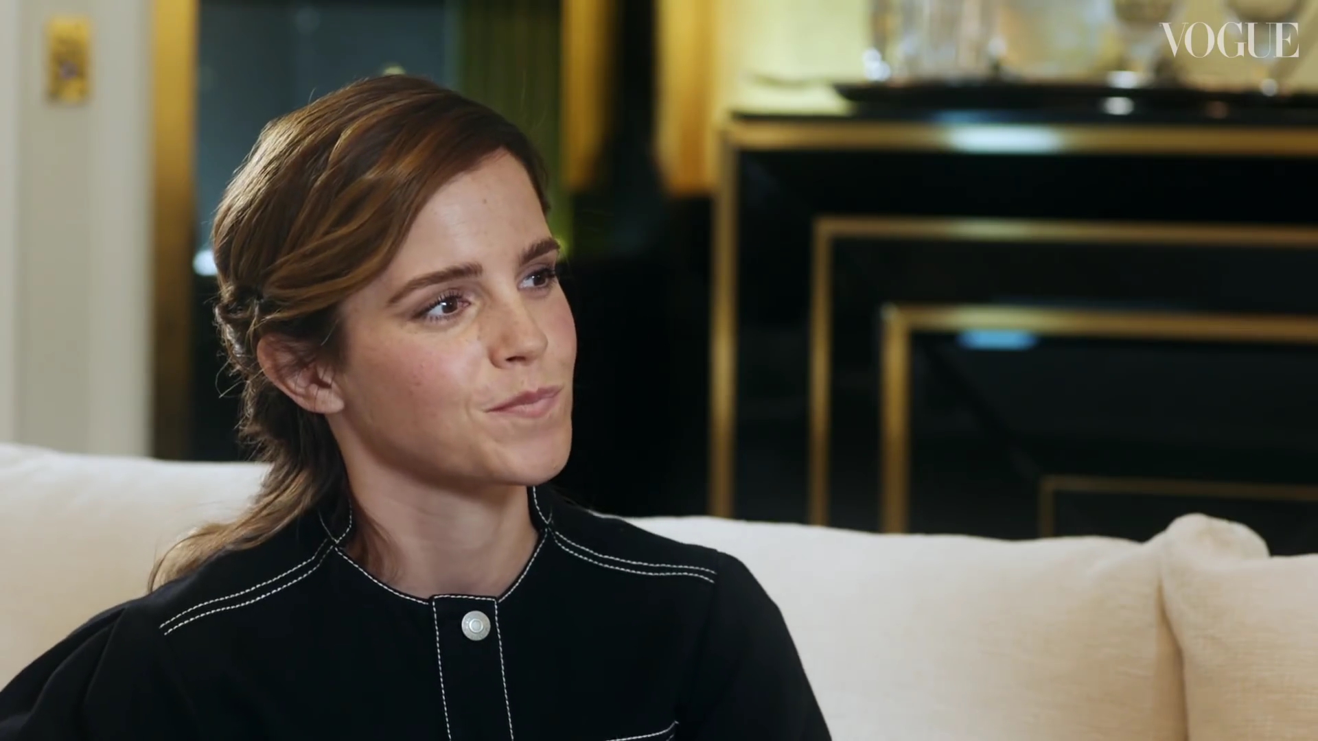 EmmaWatsonFan-dot-nl_2019VogueUK00680.jpg