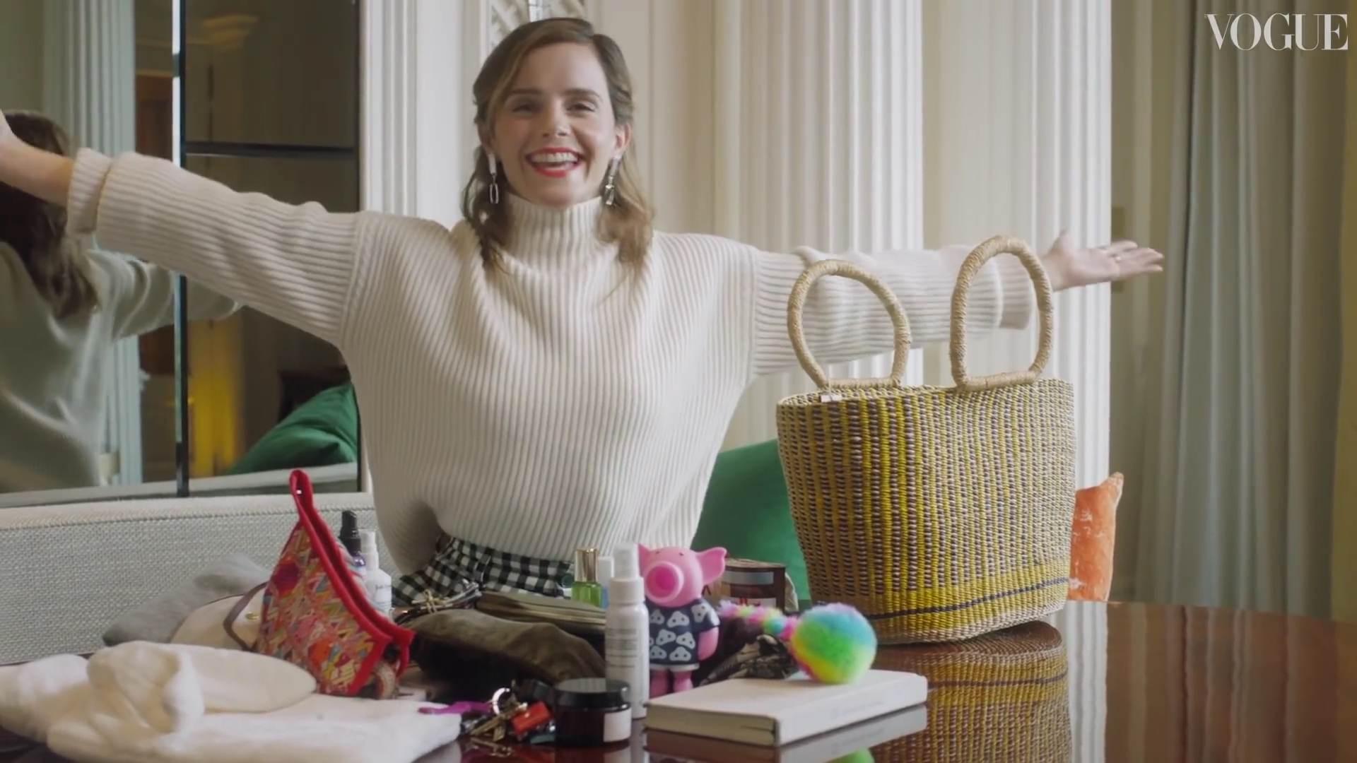 EmmaWatsonFan-dot-nl_2019Vogue-InTheBag0240.jpg