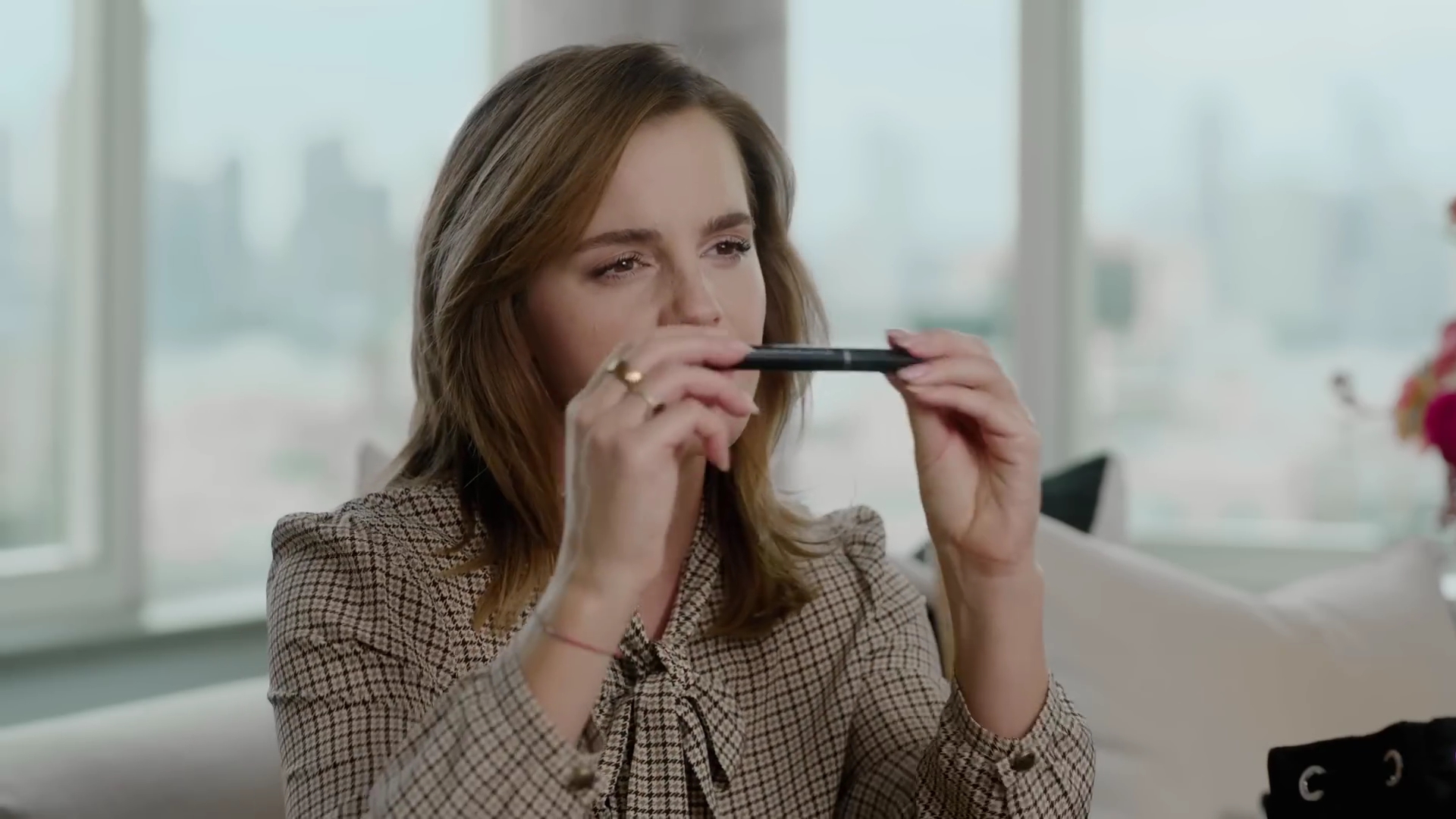 EmmaWatsonFan-dot-nl-2023Vouge-InsideEmmasPradaBackpack0139.jpg EmmaWatsonFan-dot-nl-2023Vouge-InsideEmmasPradaBackpack0139.jpg