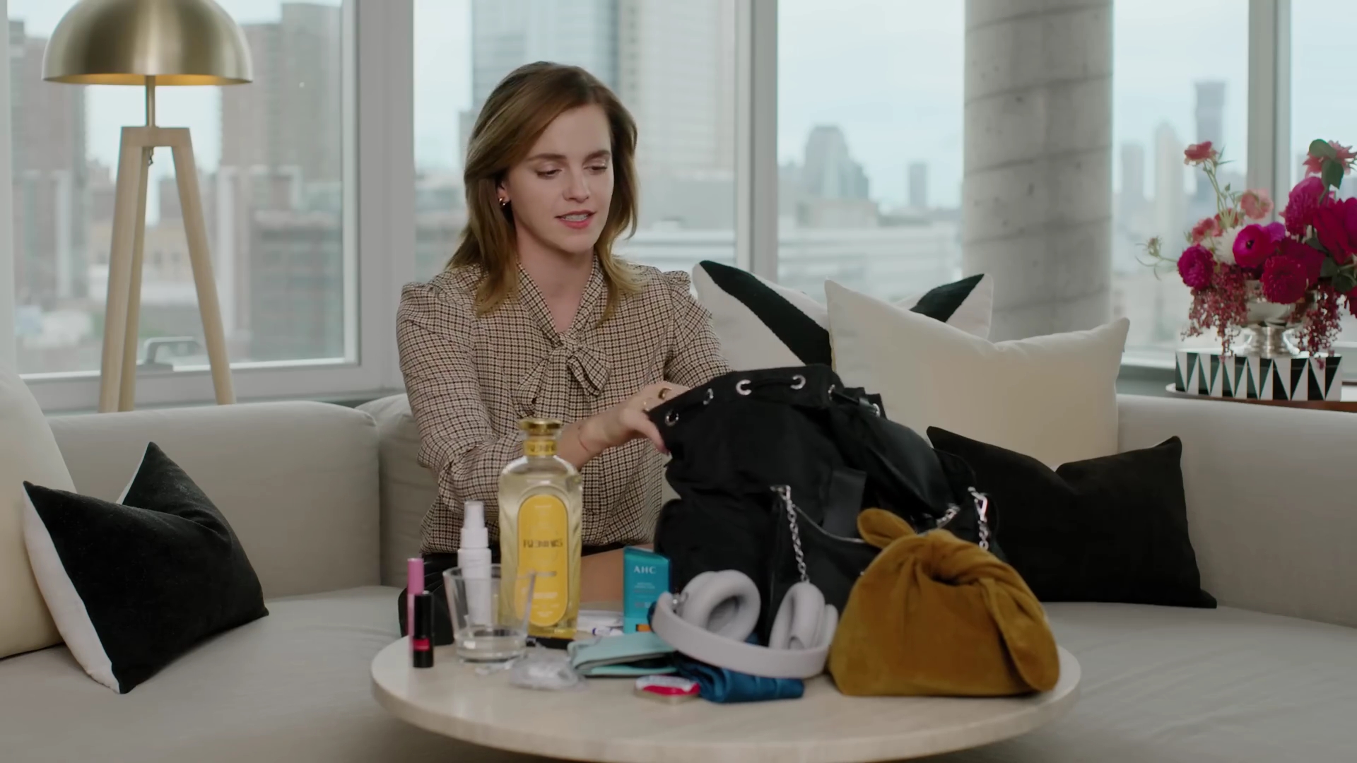 EmmaWatsonFan-dot-nl-2023Vouge-InsideEmmasPradaBackpack0220.jpg EmmaWatsonFan-dot-nl-2023Vouge-InsideEmmasPradaBackpack0220.jpg