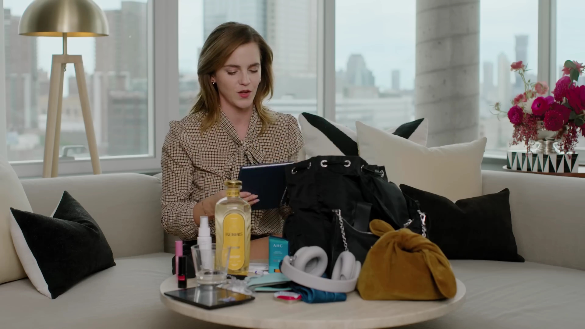 EmmaWatsonFan-dot-nl-2023Vouge-InsideEmmasPradaBackpack0228.jpg EmmaWatsonFan-dot-nl-2023Vouge-InsideEmmasPradaBackpack0228.jpg