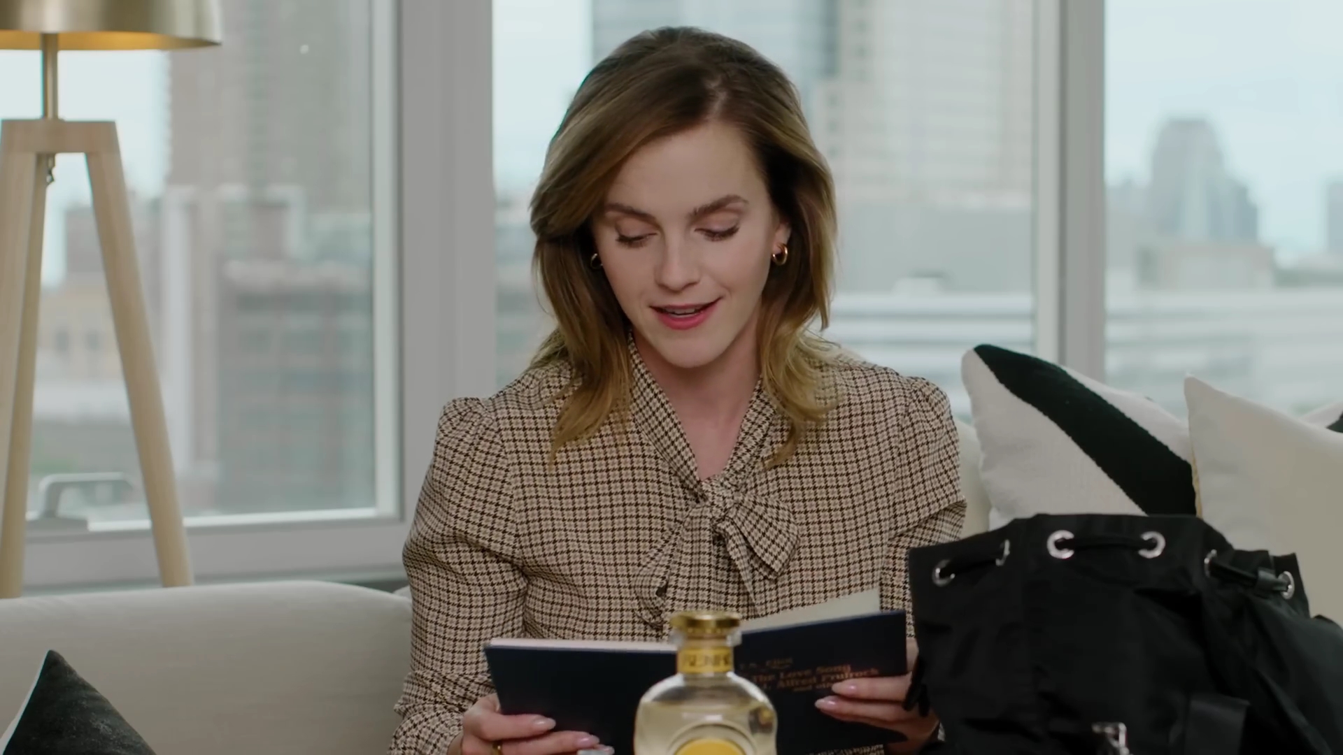 EmmaWatsonFan-dot-nl-2023Vouge-InsideEmmasPradaBackpack0248.jpg EmmaWatsonFan-dot-nl-2023Vouge-InsideEmmasPradaBackpack0248.jpg