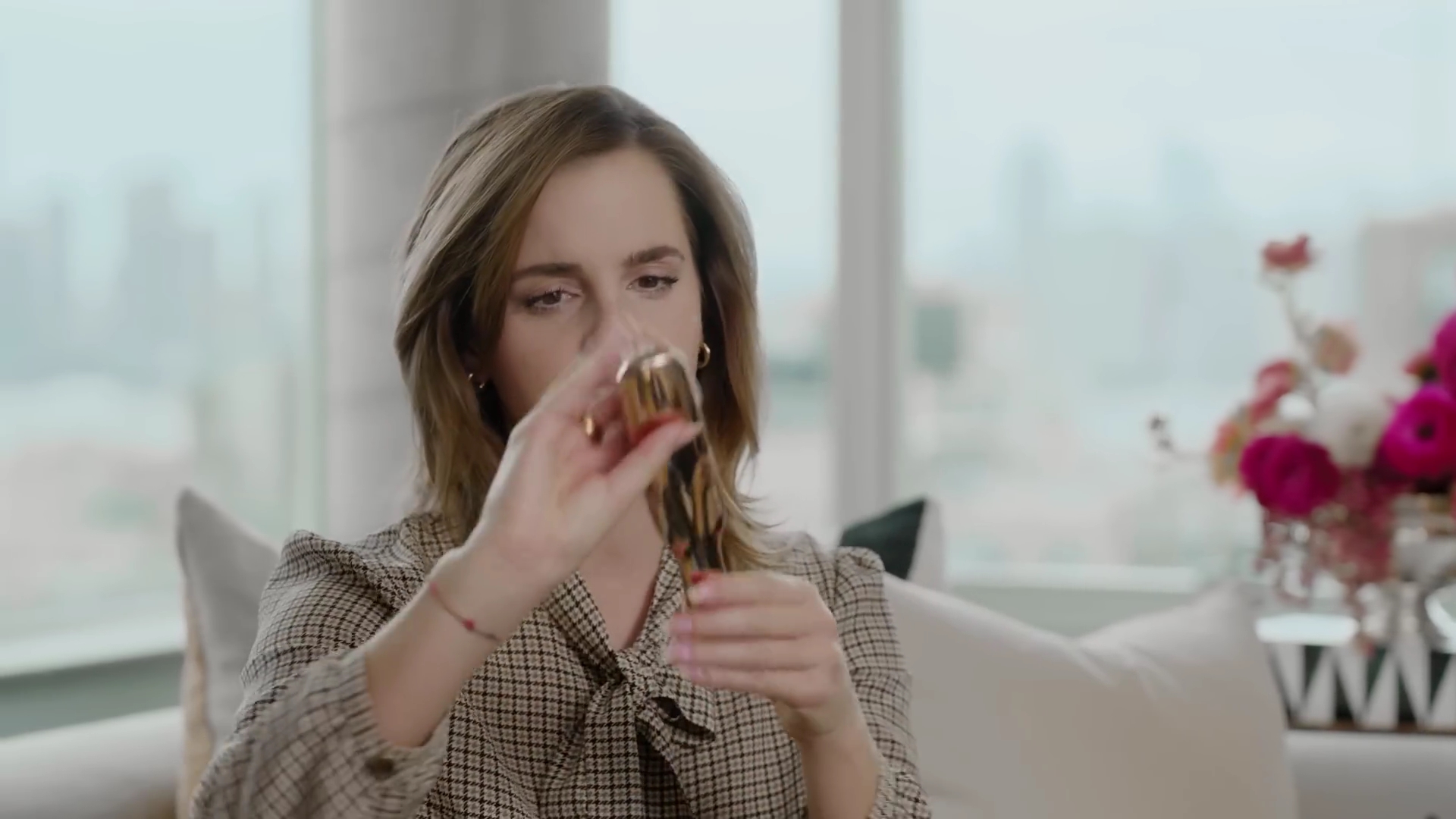 EmmaWatsonFan-dot-nl-2023Vouge-InsideEmmasPradaBackpack0440.jpg EmmaWatsonFan-dot-nl-2023Vouge-InsideEmmasPradaBackpack0440.jpg