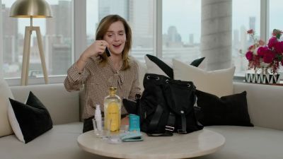 EmmaWatsonFan-dot-nl-2023Vouge-InsideEmmasPradaBackpack0085.jpg