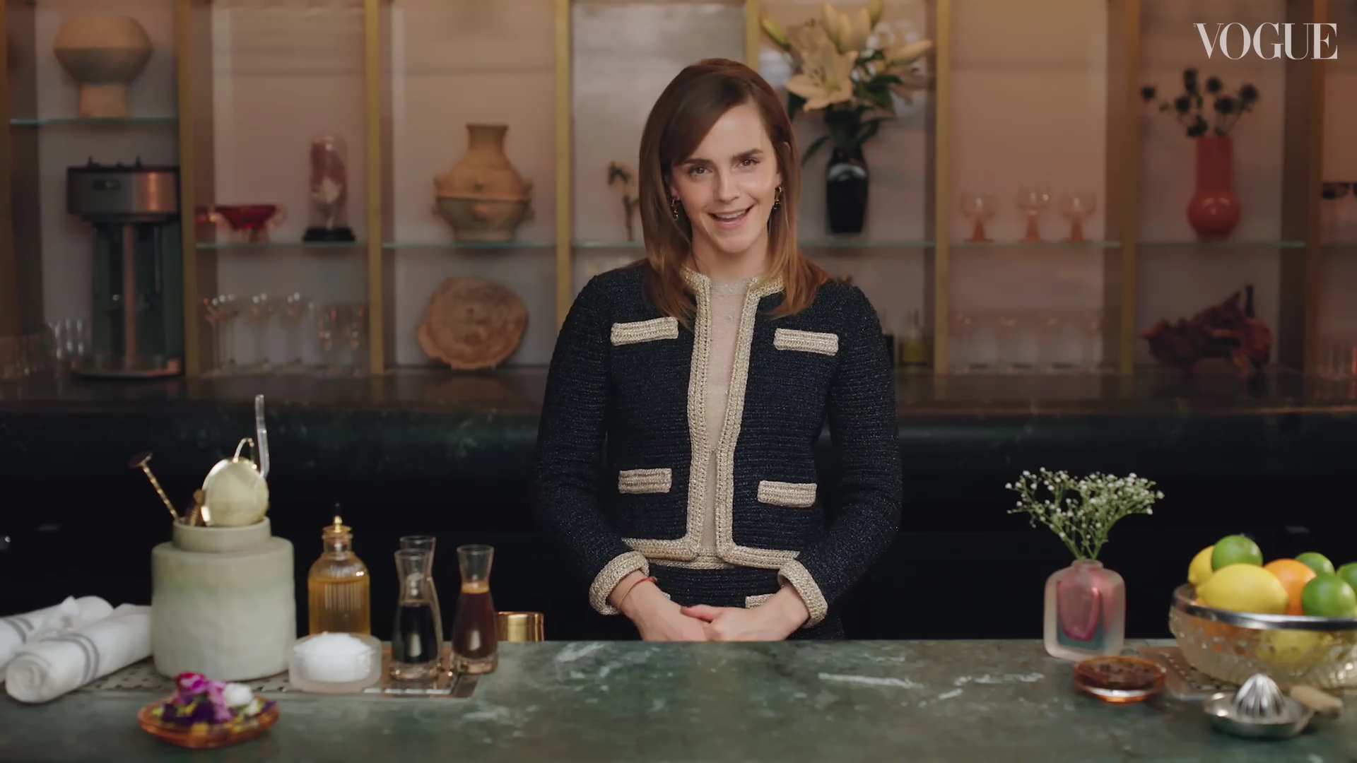 EmmaWatsonFan-dot-nl-2023VougeUK-MakingCocktails0032.jpg