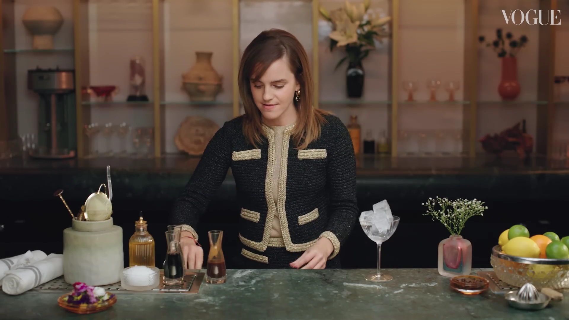 EmmaWatsonFan-dot-nl-2023VougeUK-MakingCocktails0071.jpg