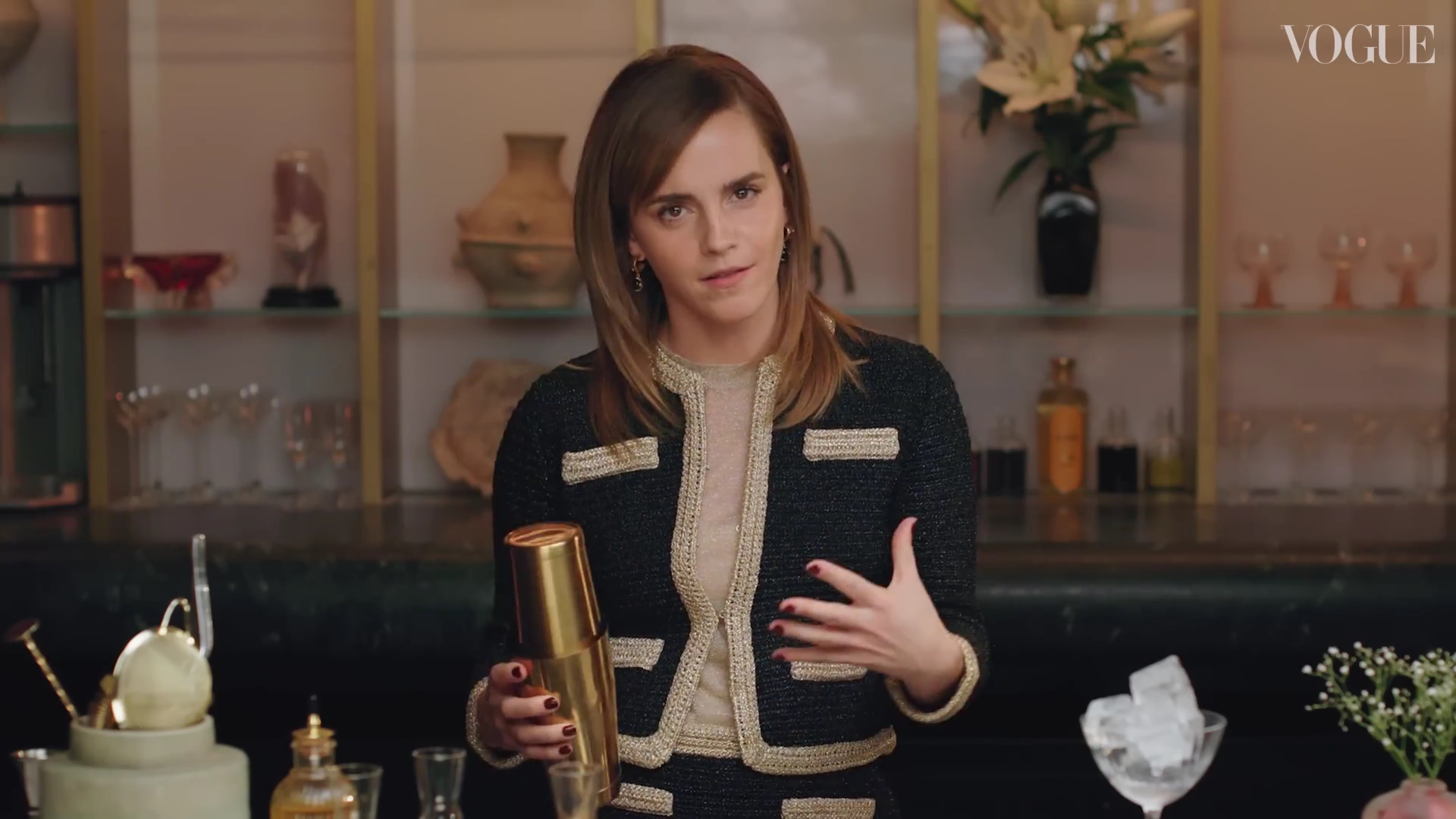 EmmaWatsonFan-dot-nl-2023VougeUK-MakingCocktails0097.jpg