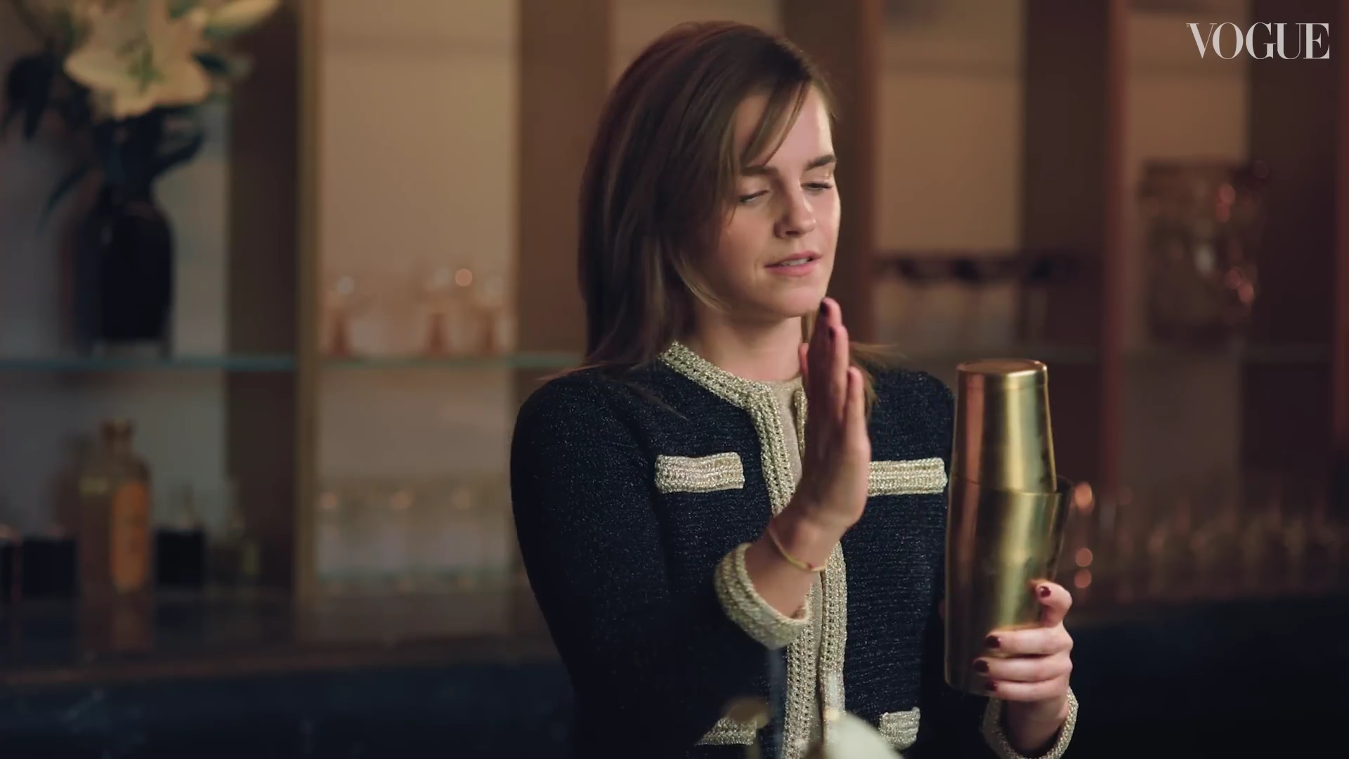 EmmaWatsonFan-dot-nl-2023VougeUK-MakingCocktails0114.jpg EmmaWatsonFan-dot-nl-2023VougeUK-MakingCocktails0114.jpg