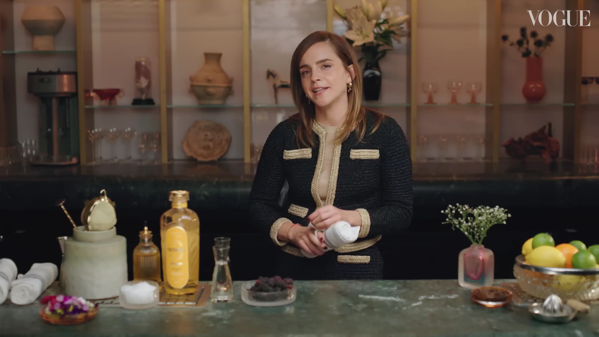 EmmaWatsonFan-dot-nl-2023VougeUK-MakingCocktails0147.jpg