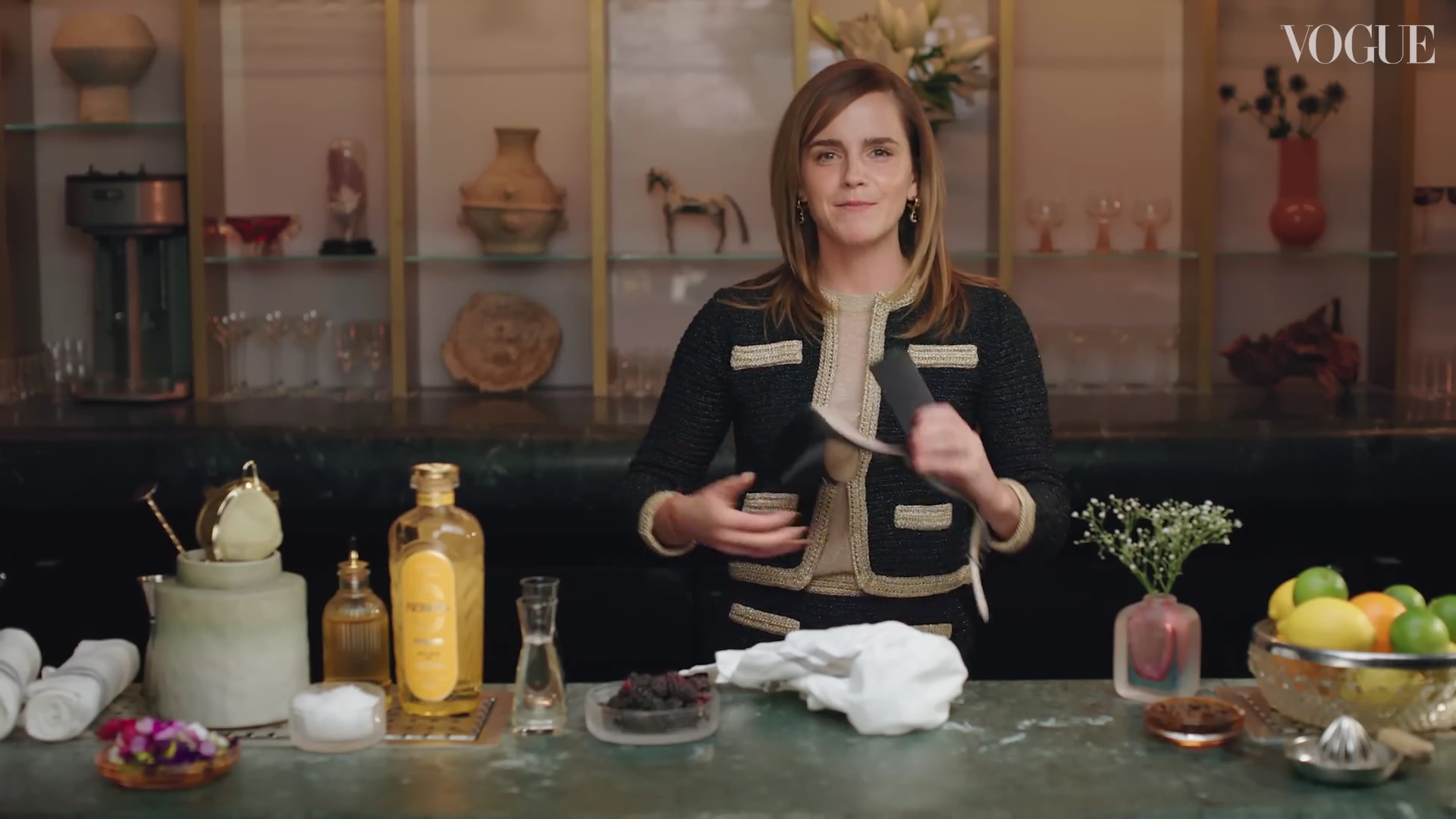 EmmaWatsonFan-dot-nl-2023VougeUK-MakingCocktails0157.jpg