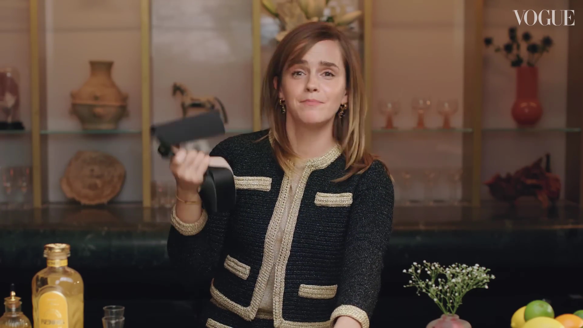 EmmaWatsonFan-dot-nl-2023VougeUK-MakingCocktails0164.jpg