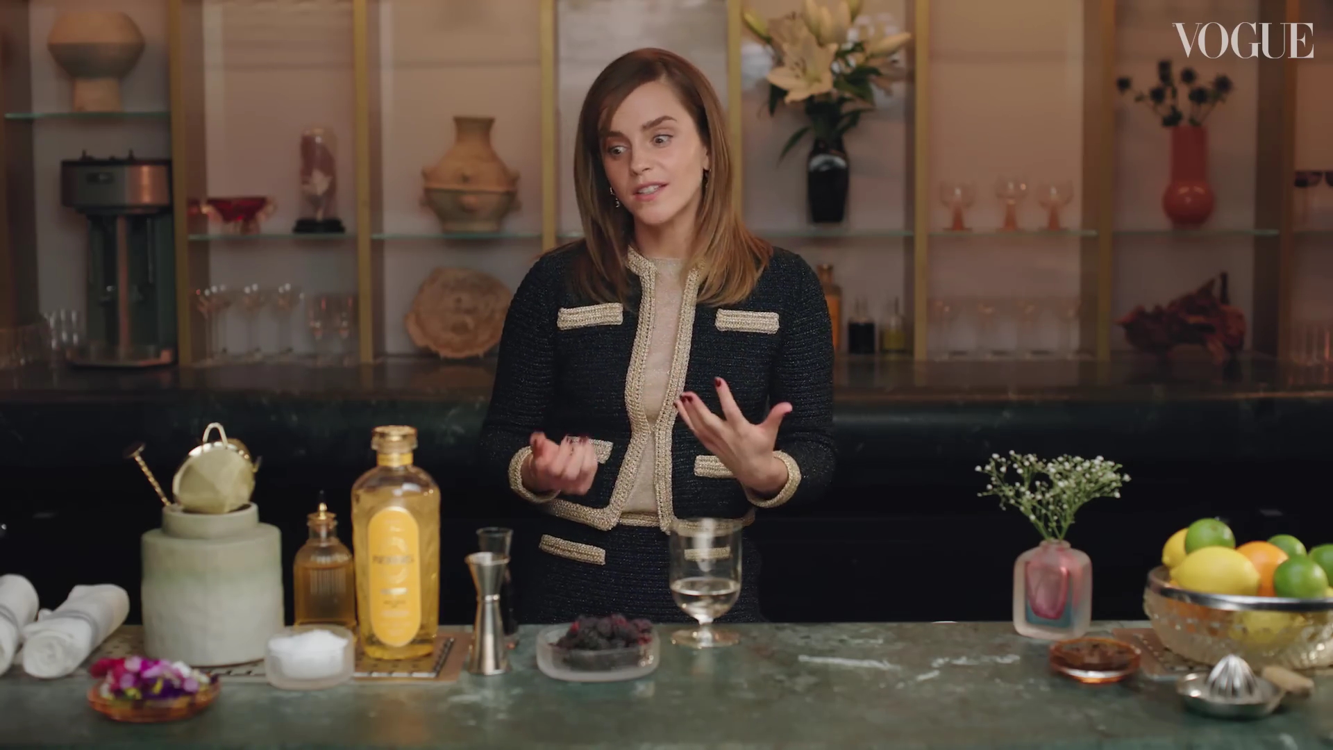 EmmaWatsonFan-dot-nl-2023VougeUK-MakingCocktails0208.jpg
