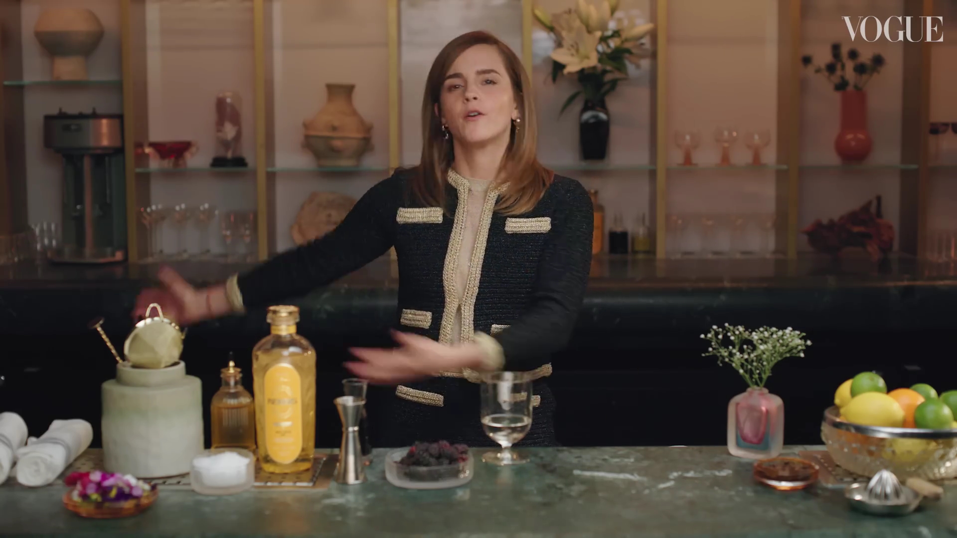 EmmaWatsonFan-dot-nl-2023VougeUK-MakingCocktails0209.jpg