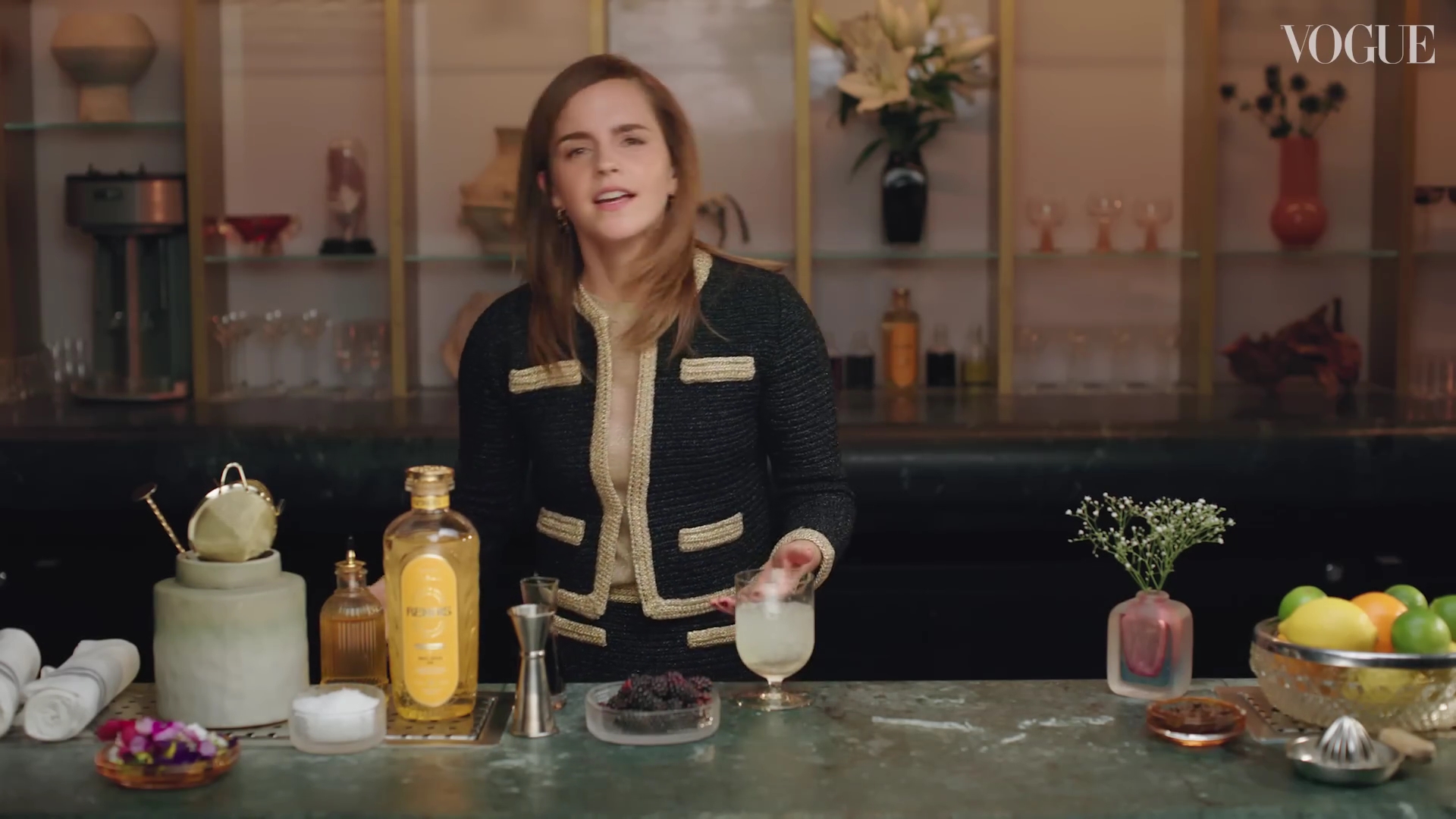 EmmaWatsonFan-dot-nl-2023VougeUK-MakingCocktails0220.jpg
