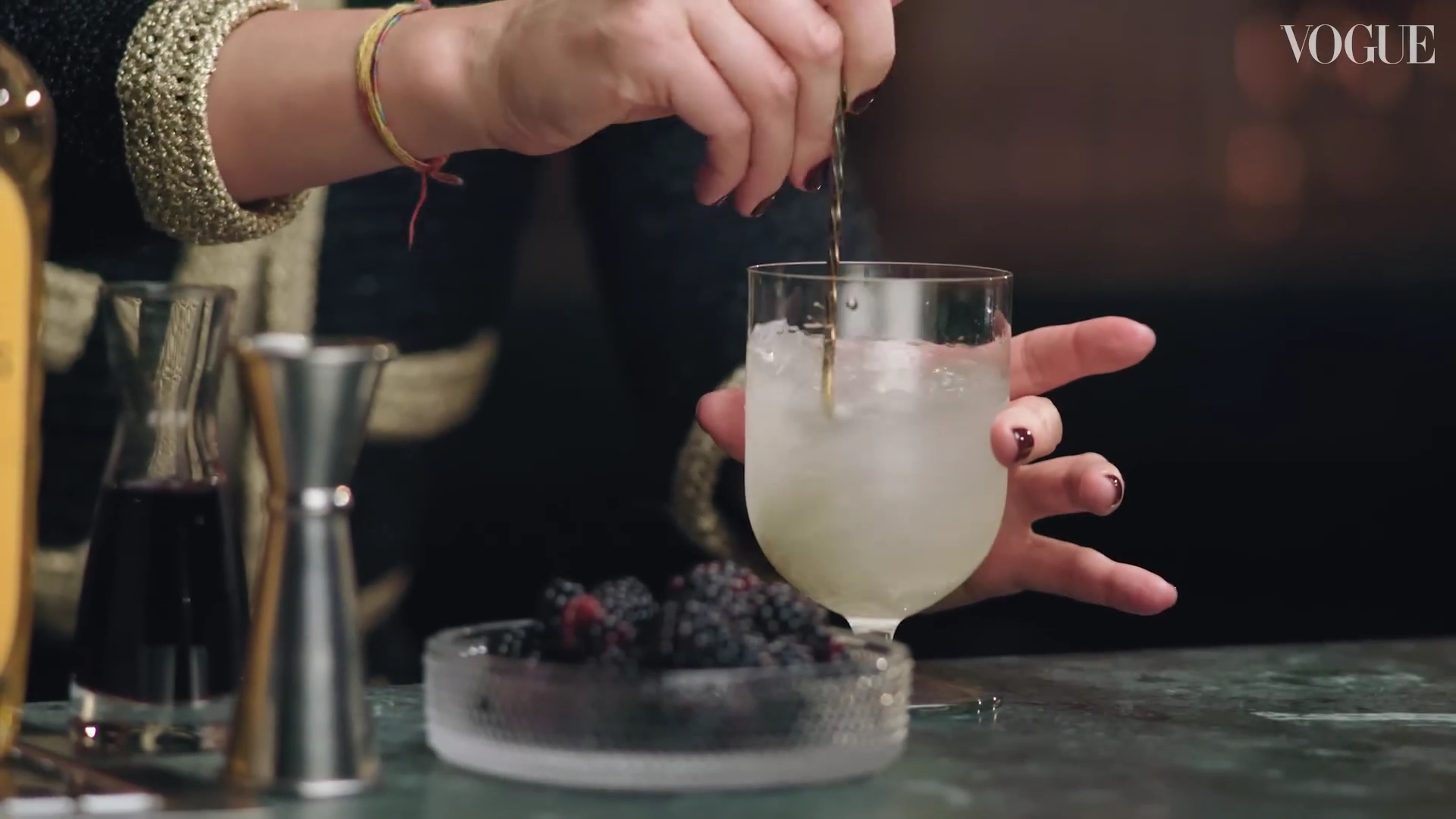 EmmaWatsonFan-dot-nl-2023VougeUK-MakingCocktails0227.jpg EmmaWatsonFan-dot-nl-2023VougeUK-MakingCocktails0227.jpg