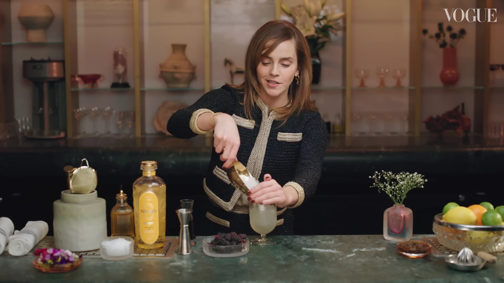 EmmaWatsonFan-dot-nl-2023VougeUK-MakingCocktails0229.jpg