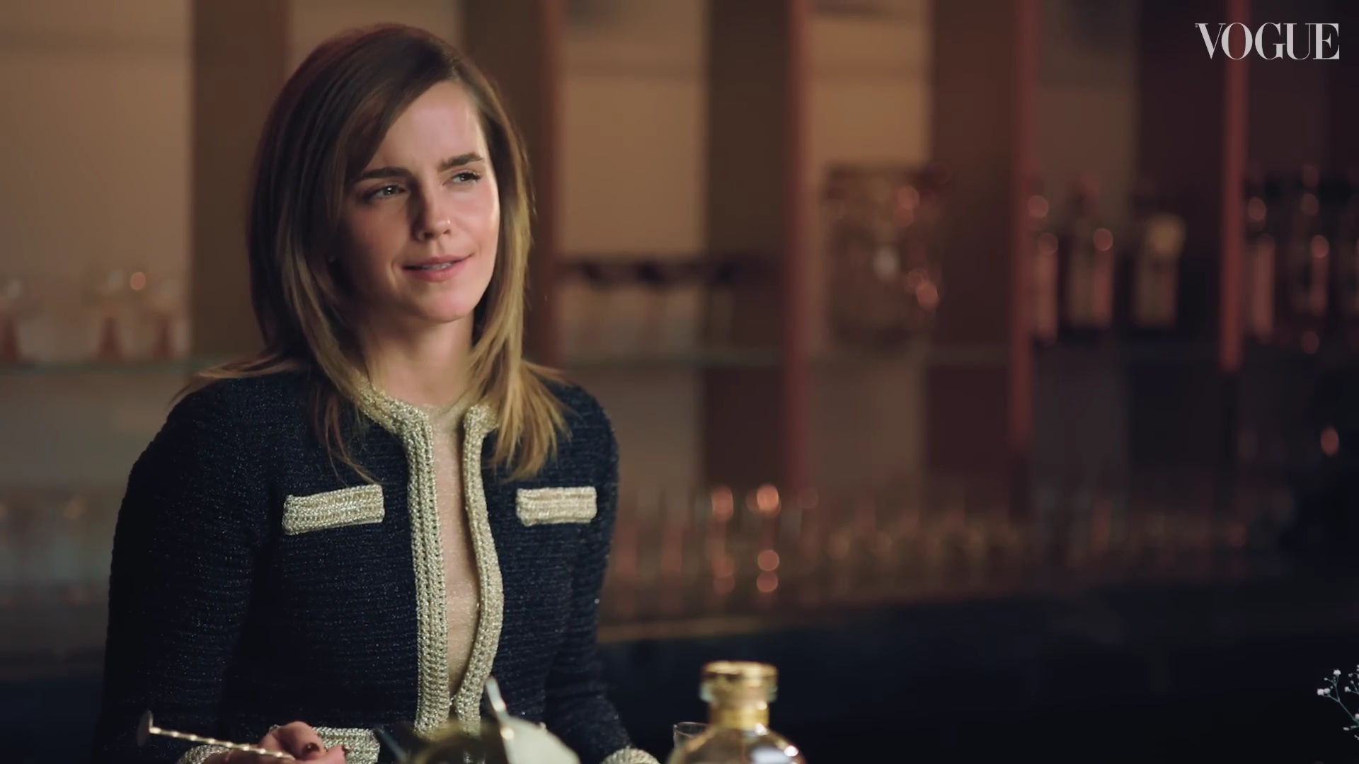 EmmaWatsonFan-dot-nl-2023VougeUK-MakingCocktails0233.jpg EmmaWatsonFan-dot-nl-2023VougeUK-MakingCocktails0233.jpg