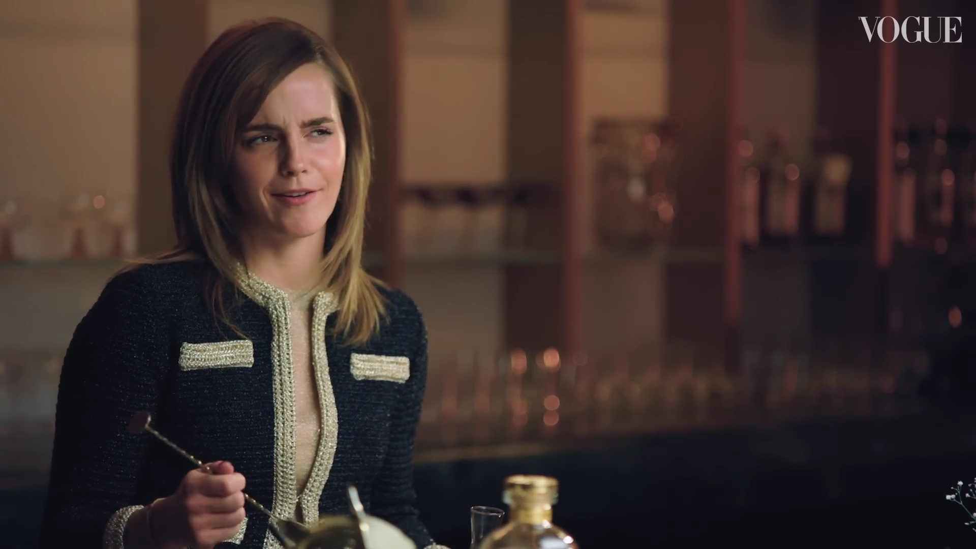 EmmaWatsonFan-dot-nl-2023VougeUK-MakingCocktails0234.jpg