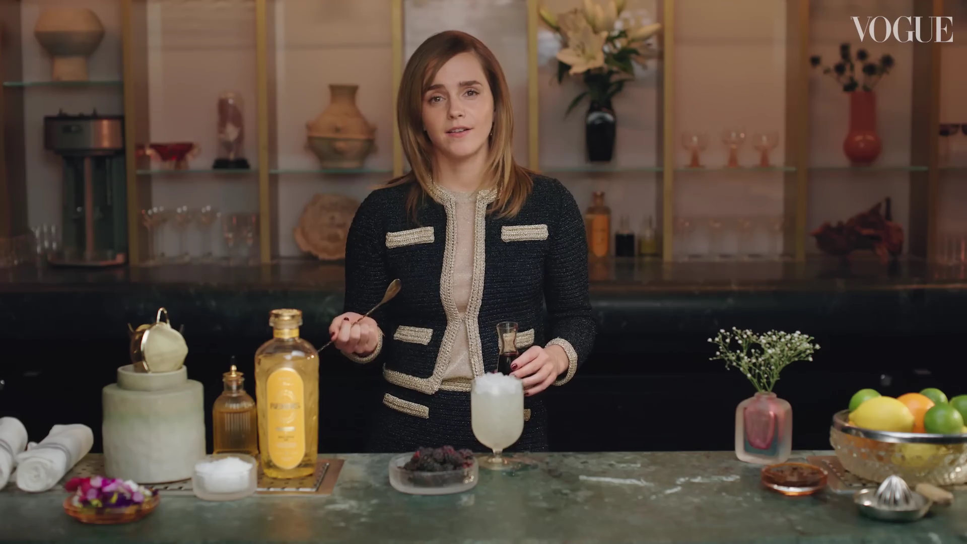 EmmaWatsonFan-dot-nl-2023VougeUK-MakingCocktails0235.jpg EmmaWatsonFan-dot-nl-2023VougeUK-MakingCocktails0235.jpg