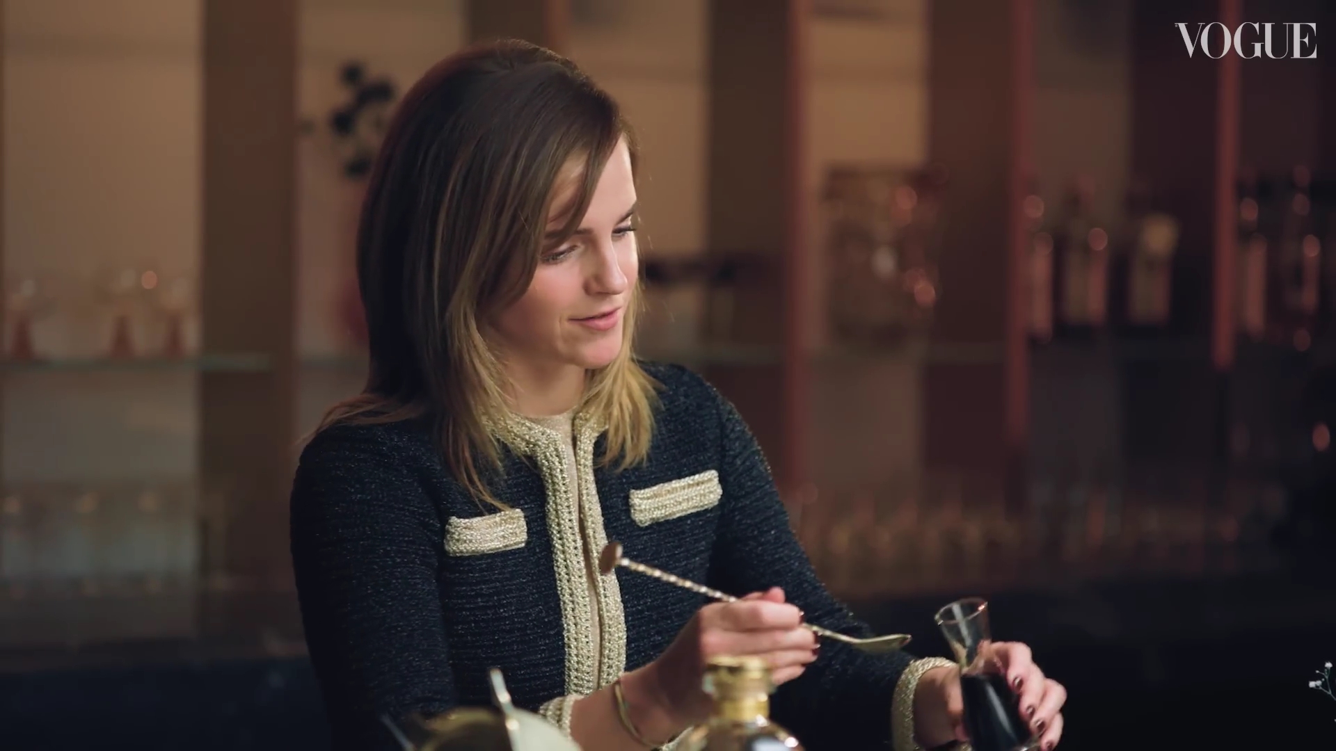 EmmaWatsonFan-dot-nl-2023VougeUK-MakingCocktails0242.jpg EmmaWatsonFan-dot-nl-2023VougeUK-MakingCocktails0242.jpg